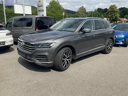 Siliziumgrau metallic Gebraucht 2020 VW Touareg Atmosphere SUV | 41.445 € (Superpreis)