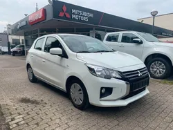 Weiß Gebraucht 2023 Mitsubishi Space Star Select Kleinwagen | 9.850 € (Guter Preis)