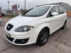 Weiß Gebraucht 2015 Seat Altea XL Sun Van / Kleinbus | 6.490 € (Fairer Preis)