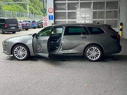 Grau Gebraucht 2018 Opel Insignia Kombi | 11.777 € (Guter Preis)