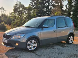 Grau Gebraucht 2011 Skoda Roomster Ambition Kombi | 5.999 € (Fairer Preis)