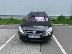 Schwarz Gebraucht 2004 Peugeot 307 Kombi | 2.400 €