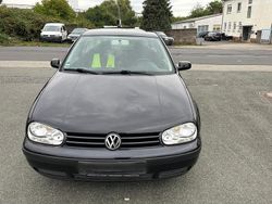 Schwarz Gebraucht 2002 VW Golf IV Limousine | 1.900 € (Fairer Preis)