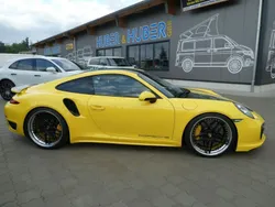 Racinggelb Gebraucht 2013 Porsche 911 Turbo S Coupé | 126.900 € (Etwas zu teuer)