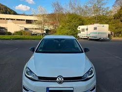 Weiß Gebraucht 2019 VW Golf VII Limousine | 11.800 € (Etwas zu teuer)