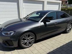 Grau Gebraucht 2024 Audi A4 Competition Limousine | 32.500 € (Guter Preis)