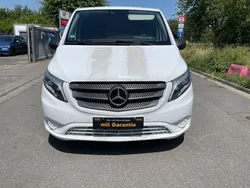 Weiß Gebraucht 2018 Mercedes Vito Van / Kleinbus | 15.490 €