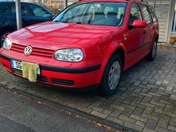 Rot Gebraucht 2002 VW Golf IV Kombi | 1.900 € (Etwas zu teuer)