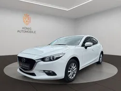 Weiß Gebraucht 2017 Mazda 3 Center-Line Limousine | 10.990 € (Guter Preis)