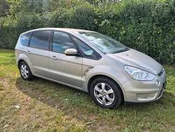 Gold Gebraucht 2009 Ford S-MAX S Van / Kleinbus | 2.700 € (Fairer Preis)