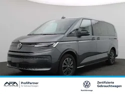Grau Gebraucht 2024 VW T7 Basis Van | 52.454 € (Etwas zu teuer)