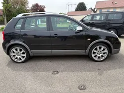 Schwarz Gebraucht 2004 VW Polo Limousine | 2.200 € (Fairer Preis)