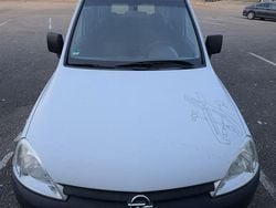 Weiß Gebraucht 2009 Opel Combo Van / Kleinbus | 2.300 € (Fairer Preis)