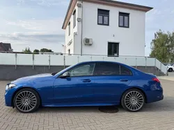 Blau Gebraucht 2024 Mercedes C200 AMG line Limousine | 37.900 € (Etwas zu teuer)