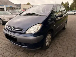 Blau Gebraucht 2001 Citroën Xsara Picasso Van / Kleinbus | 2.490 € (Fairer Preis)
