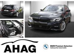 Saphirschwarz metallic Gebraucht 2022 BMW 320e M Sport Kombi | 27.840 € (Guter Preis)