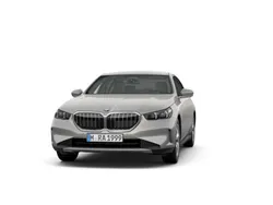 Grau Gebraucht 2024 BMW 520 Comfort Edition Limousine | 49.960 € (Superpreis)