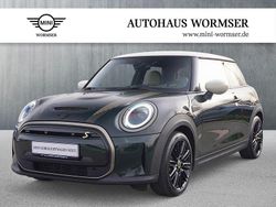 Grün Gebraucht 2022 Mini Cooper SE Hatch Kleinwagen | 19.890 € (Etwas zu teuer)