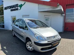Grau Gebraucht 2006 Citroën Xsara Picasso Comfort Van / Kleinbus | 2.890 € (Teuer)