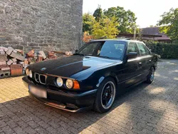 Schwarz Gebraucht 1990 BMW 525 Limousine | 12.500 €