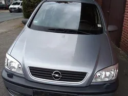 Silber Gebraucht 2003 Opel Zafira Van / Kleinbus | 650 € (Superpreis)