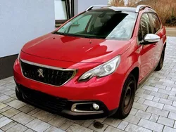 Rot Gebraucht 2017 Peugeot 2008 Style SUV | 8.400 € (Guter Preis)