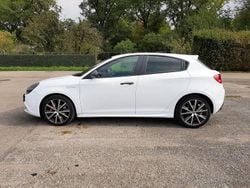 Weiß Gebraucht 2017 Alfa Romeo Giulietta Super Kleinwagen | 12.500 € (Fairer Preis)