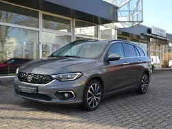 Grau Gebraucht 2016 Fiat Tipo Lounge Kombi | 11.980 € (Etwas zu teuer)