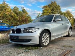 Silber Gebraucht 2007 BMW 120 Kleinwagen | 1.099 €