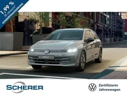 Mondsteingrau Gebraucht 2024 VW Golf VIII Goal Kombi | 30.720 € (Superpreis)