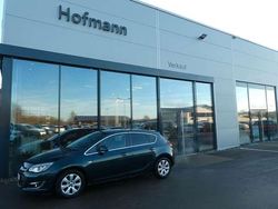 Grün Gebraucht 2014 Opel Astra Exklusiv Limousine | 6.450 € (Fairer Preis)