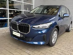 Phytonicblau Gebraucht 2023 BMW 225 Active Tourer Efficient Dynamics Van / Kleinbus | 33.349 € (Fairer Preis)
