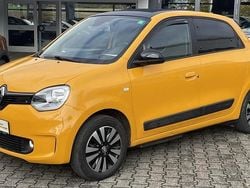 Gelb Gebraucht 2022 Renault Twingo Equilibre Kleinwagen | 13.940 € (Fairer Preis)
