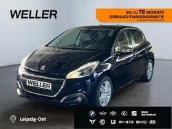 Blau Gebraucht 2019 Peugeot 208 Signature Sky Kleinwagen | 12.490 € (Fairer Preis)