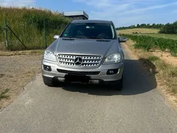 Gold Gebraucht 2005 Mercedes ML320 SUV | 5.500 € (Superpreis)