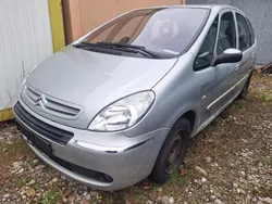 Grau Gebraucht 2006 Citroën Xsara Picasso Van / Kleinbus | 450 € (Superpreis)