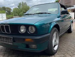 Grün Gebraucht 1992 BMW 318 Cabriolet Cabrio | 20.999 €