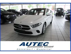 Weiss Gebraucht 2020 Mercedes A180 Style Limousine | 22.490 € (Superpreis)
