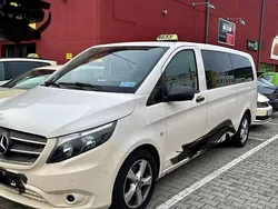 Gelb Gebraucht 2018 Mercedes Vito Van / Kleinbus | 23.900 €