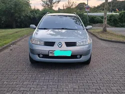 Silber Gebraucht 2004 Renault Mégane GrandTour Kombi | 1.000 € (Guter Preis)