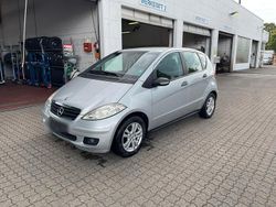 Silber Gebraucht 2005 Mercedes A150 Classic Kleinwagen | 3.700 € (Fairer Preis)