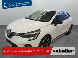 Gletscherweiss Gebraucht 2023 Renault Clio V Limousine | 18.480 € (Etwas zu teuer)