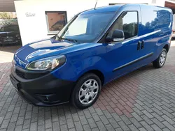 Blau Gebraucht 2021 Fiat Doblò Van / Kleinbus | 16.599 €