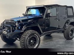 Schwarz Gebraucht 2011 Jeep Wrangler Unlimited Sahara SUV | 31.990 €