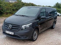 Schwarz Gebraucht 2024 Mercedes Vito Van / Kleinbus | 42.680 €