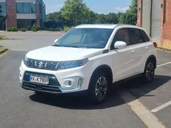 Weiß Gebraucht 2022 Suzuki Vitara Comfort+ SUV | 19.900 € (Fairer Preis)