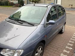 Andere farben Gebraucht 1999 Renault Mégane Limousine | 1.100 € (Guter Preis)