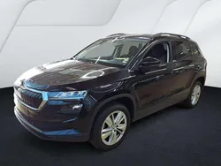 Black magic metallic Gebraucht 2024 Skoda Karoq Selection SUV | 28.240 € (Superpreis)