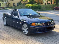 Blau Gebraucht 2002 BMW 320 Cabriolet Cabrio | 8.700 € (Guter Preis)