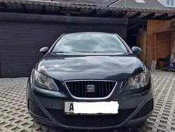 Grau Gebraucht 2011 Seat Ibiza Reference Limousine | 4.400 € (Fairer Preis)